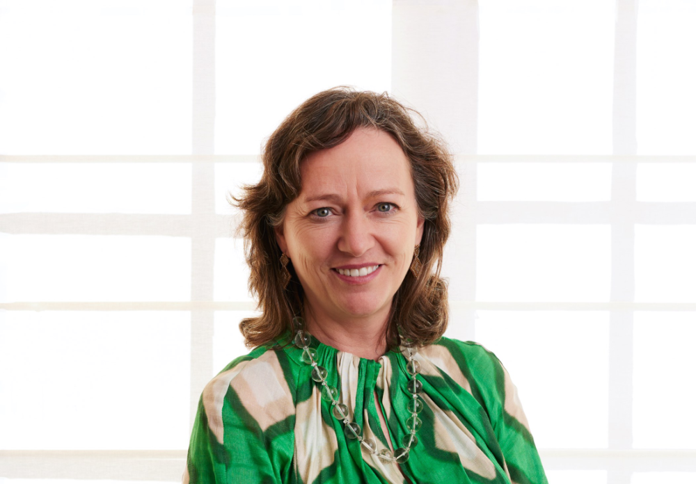 lyn headshot 2023 copy 1 1